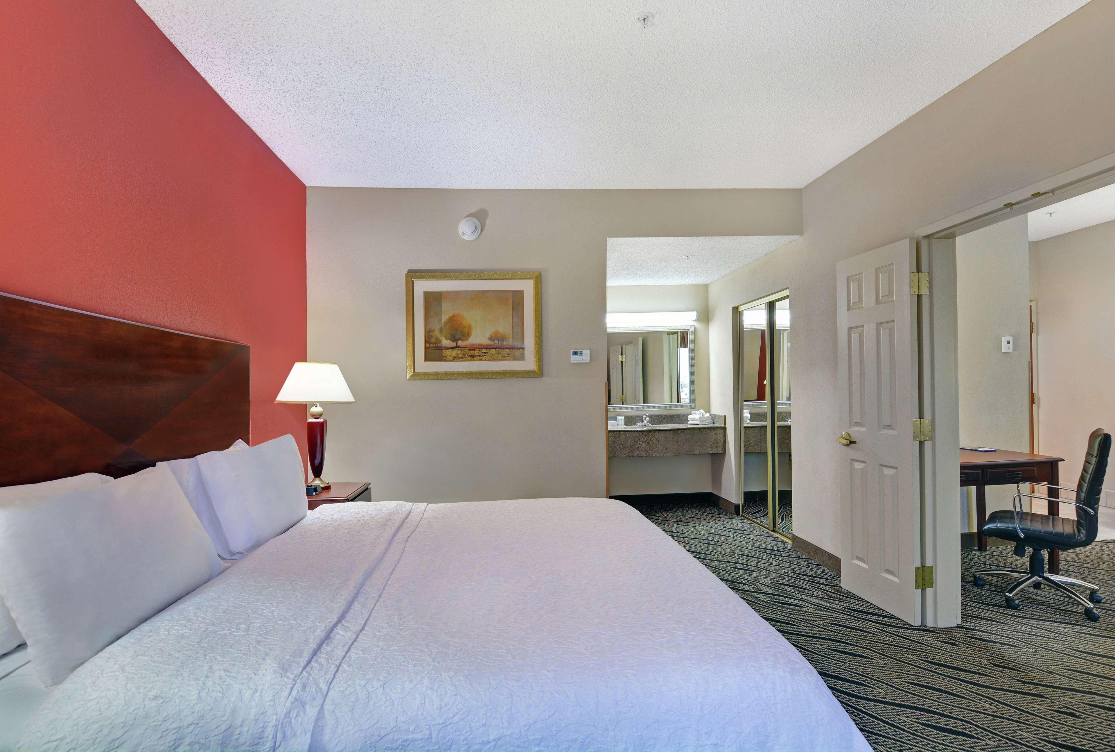 Hampton Inn Fayetteville Εξωτερικό φωτογραφία