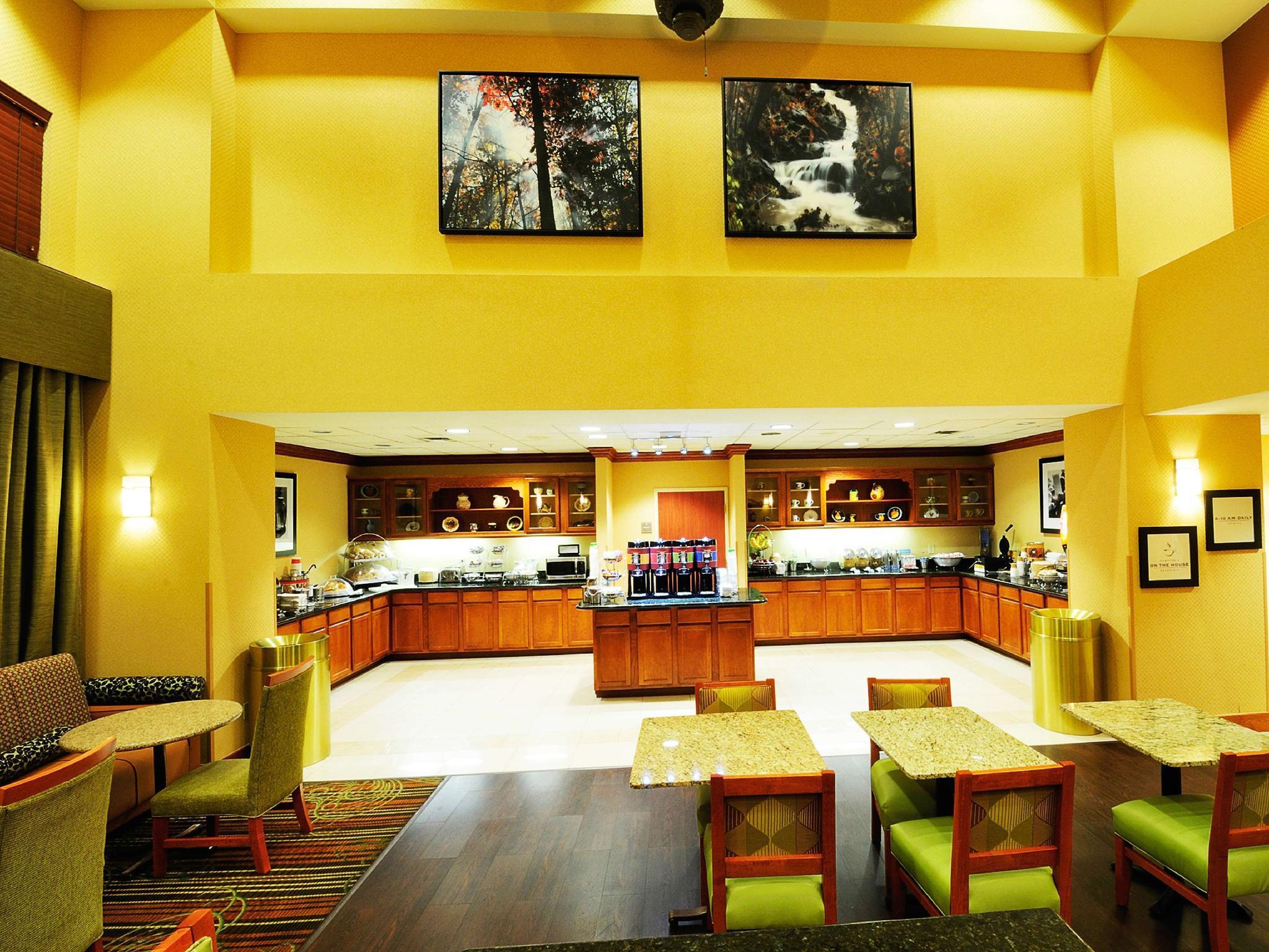 Hampton Inn Fayetteville Εξωτερικό φωτογραφία