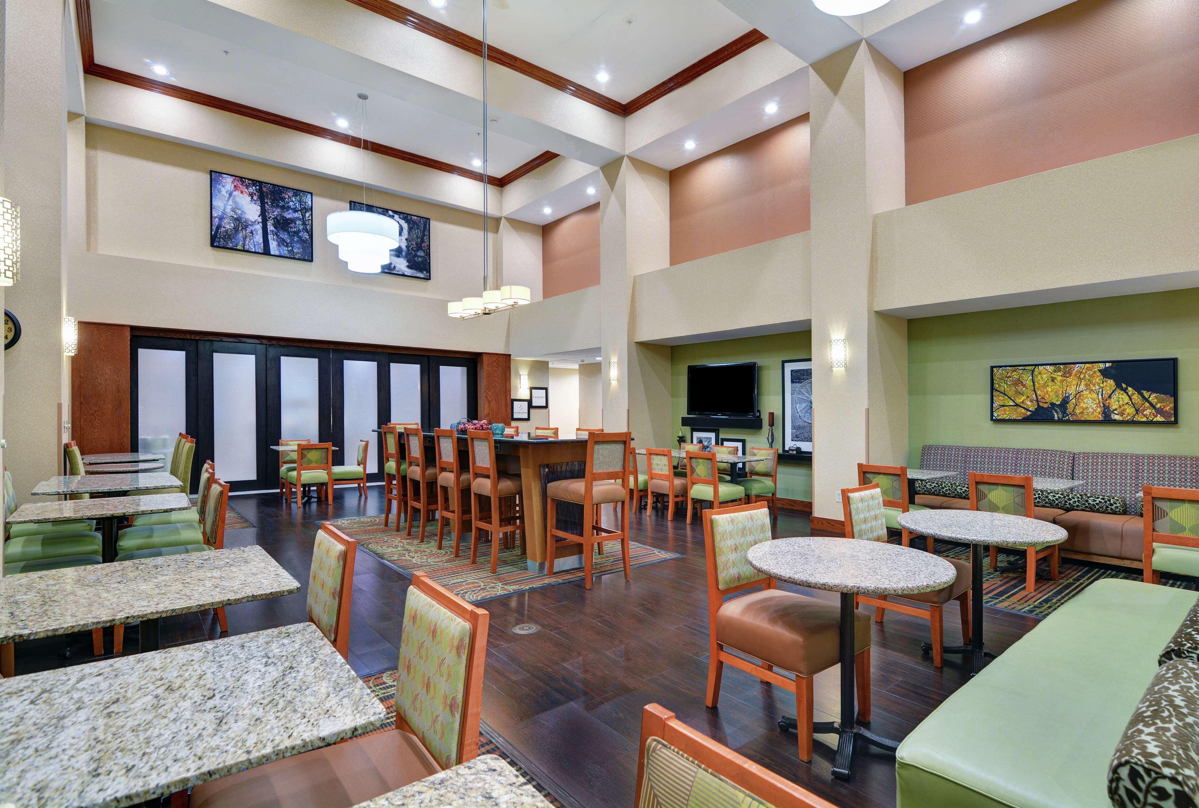 Hampton Inn Fayetteville Εξωτερικό φωτογραφία