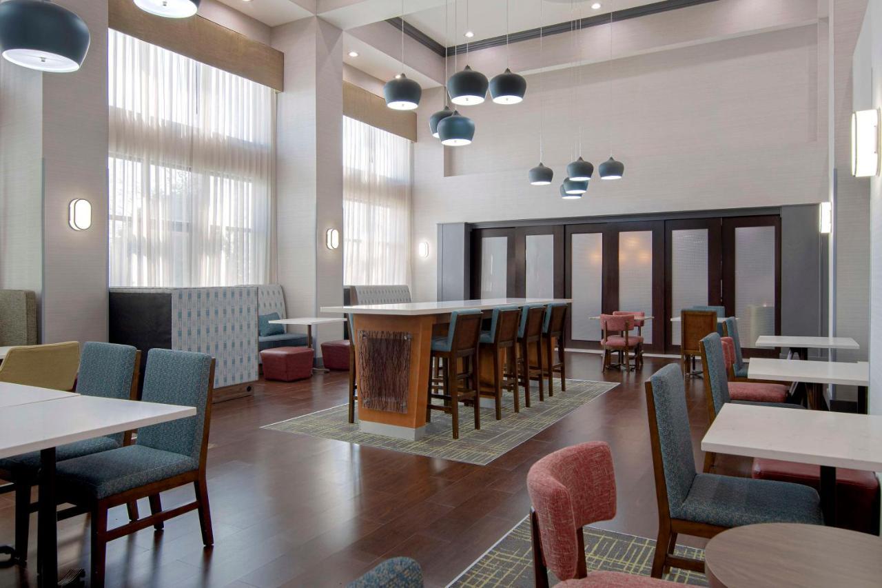 Hampton Inn Fayetteville Εξωτερικό φωτογραφία